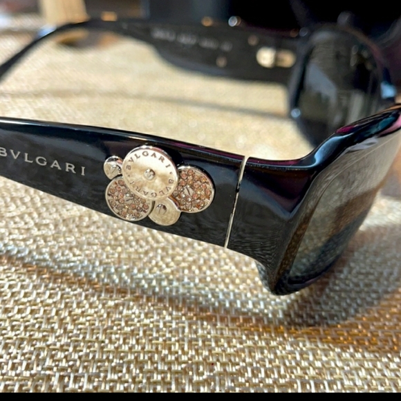 Bvgari Black Marbled Sunglasses with Swarovski - Picture 3 of 6